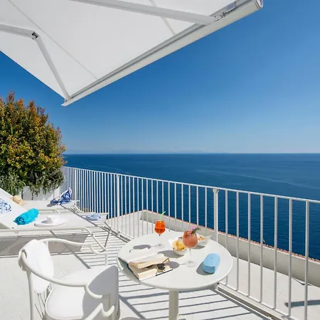 Infinity 4* プライアーノ