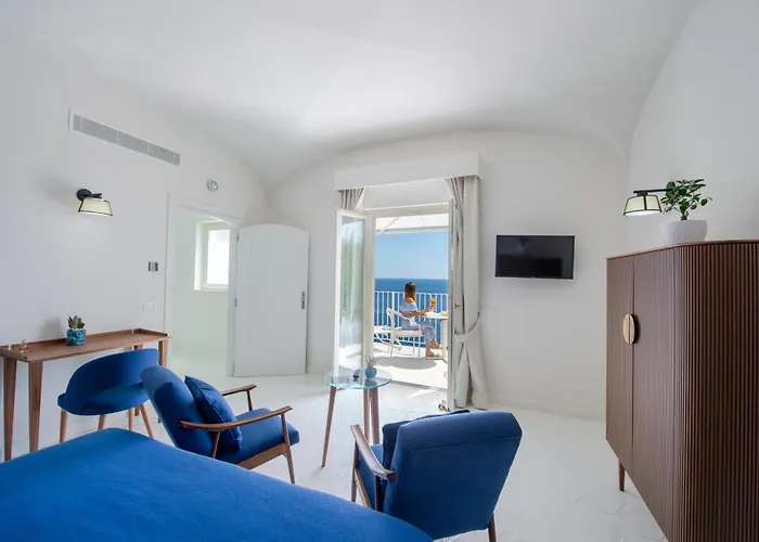 Infinity 4* Праяно